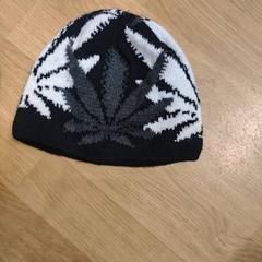 Hatt, som rapportert av IKEA Brno ved bruk av iLost