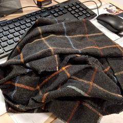 Bufanda echarpe, segons ha informat IKEA Rouen Tourville-La-Rivière mitjançant iLost