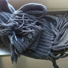 Roupa - Sjaal zwart, segundo informou Centraal magazijn usando iLost