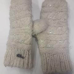 Handschoenen, zoals gemeld door Universiteit Gent - Blandijn met iLost