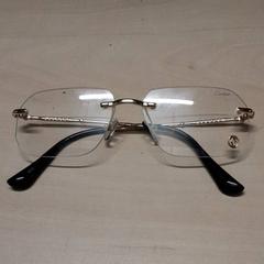 Glasses, as reported by Arriva Oost-Brabant using iLost