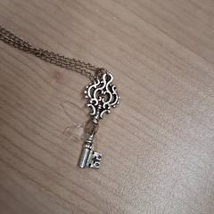 Necklace Clef, as reported by IKEA Rouen Tourville-La-Rivière using iLost