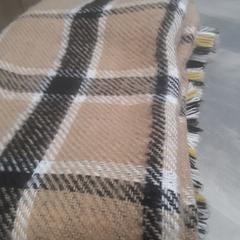 Sjaal Beige, ha sido reportado por Arriva Friesland / Groningen con iLost