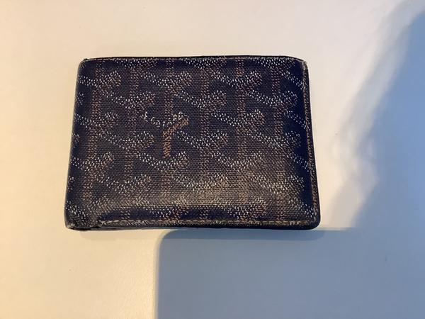 Wallet Puscasu