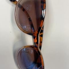 Gafas de sol, segundo informou Movie Park Germany usando iLost