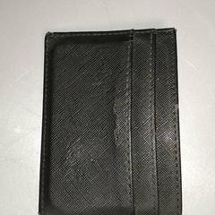 Kaartenhouder - kayembe, jak nahlášeno Centraal magazijn pomocí iLost