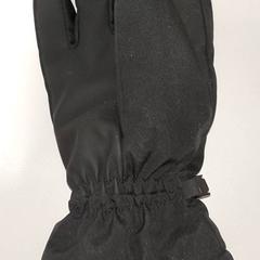 Vêtements - Handschoen, a été signalé par Regio Antwerpen - Brussel utilisant iLost