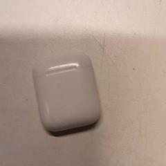 Töltő tok, amint azt Qbuzz ZHN az iLost segítségével jelentette.