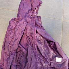 Jakke QUECHUA, som rapportert av Regio Oost-Vlaanderen ved bruk av iLost