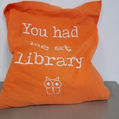 Tas Oranje katoen, gisa salatu by Connexxion Zeeuws-Vlaanderen iLost erabiliz