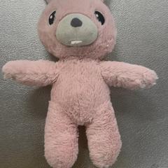 ぬいぐるみ Roze knuffel konijn がiLostで IKEA Amsterdam によって報告されました