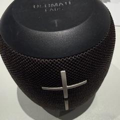 مكبر الصوت Black  ULTIMATE EARS، كما تم الإبلاغ عنه بواسطة MEININGER Hotel Bruxelles Gare du Midi عبر iLost