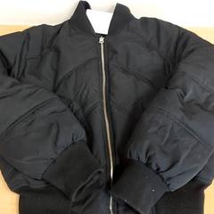 Clothing Jas, as reported by Centraal magazijn using iLost