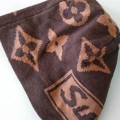 Kleding - Muts, ako bolo nahlásené Regio Antwerpen - Brussel pomocou iLost