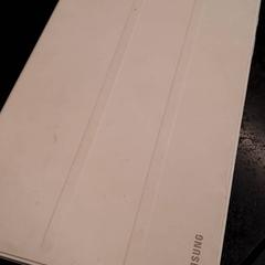 Tablette, a été signalé par Rotterdam The Hague Airport utilisant iLost