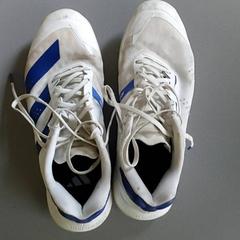 Oblečenie - Schoenen, ako bolo nahlásené Regio Limburg - Leuven pomocou iLost
