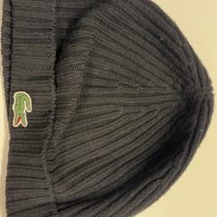 Beanie Lacoste, zwart, ako bolo nahlásené Pathé Schouwburgplein pomocou iLost