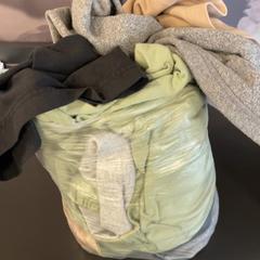 Sac Pullover, Polo, T-Shirt, a été signalé par MEININGER Hotel Dresden Zentrum utilisant iLost