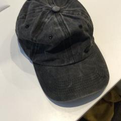 Gorra de beisbol, segons ha informat Gemeente Weert mitjançant iLost