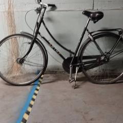 Vélo pour femme RIH Zwart, a été signalé par Fietsdepot Hasselt utilisant iLost