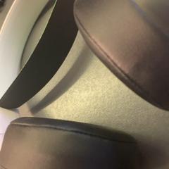 Hodetelefoner, som rapportert av Eindhoven Airport ved bruk av iLost