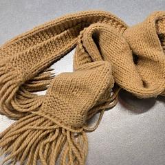 Šátek, jak nahlášeno IKEA Mons pomocí iLost