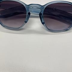 Gafas de sol, ha sido reportado por Pathé Eindhoven con iLost