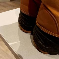 Botas de goma, segundo informou De Efteling usando iLost