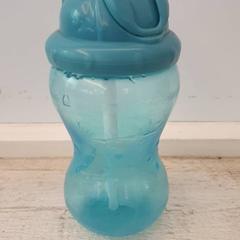 Dricksflaska Blauw, rapporterat av DierenPark Amersfoort med iLost