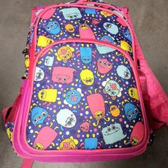 حقائب الظهر والحقائب النهارية، كما تم الإبلاغ عنه بواسطة Transdev Hoeksche Waard Goeree Overflakkee عبر iLost