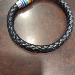 Bracelet, as reported by Internationaal Theater Amsterdam using iLost