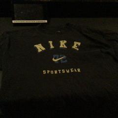 Košile, jak nahlášeno Van der Valk Hotel Amsterdam Zuidas pomocí iLost