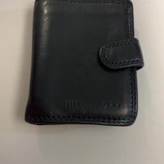 Wallet, as reported by Arriva Limburg Noord using iLost