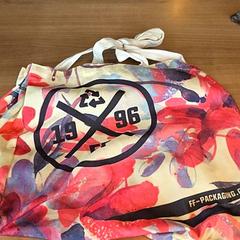 Pet, zoals gemeld door RRReis Veluwe Zuid - Ede met iLost