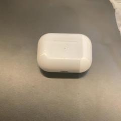 Sluchátka White, plastic, jak nahlášeno MEININGER Hotel Leipzig Hauptbahnhof pomocí iLost