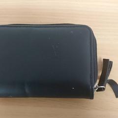 지갑 - Fall, iLost를 사용하여 Regio Limburg - Leuven에 보고됨