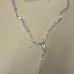 القلائد والقلادات، كما تم الإبلاغ عنه بواسطة Het Amsterdamse Winterparadijs عبر iLost