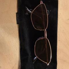 眼鏡 がiLostで Pathé Utrecht Leidsche Rijn によって報告されました