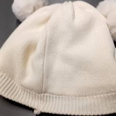 Babymuts sapka, zoals gemeld door IKEA Soroksár Budapest met iLost