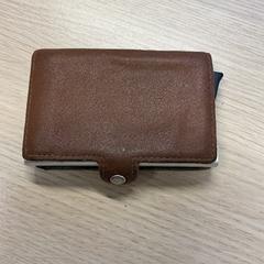 Držiteľ karty Maghrebi M, ako bolo nahlásené Gemeente Arnhem pomocou iLost