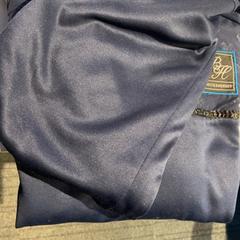 후드티, iLost를 사용하여 Inntel Hotels Amsterdam Landmark에 보고됨