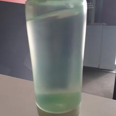물 병 Groen, iLost를 사용하여 Centraal magazijn에 보고됨