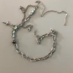 Necklace, as reported by MEININGER Hotel Berlin Airport using iLost