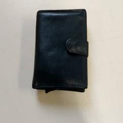 Posiadacz karty, zgłoszono przez Regio Antwerpen - Brussel przy użyciu iLost