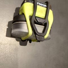 Éclairage des bicyclettes - BTwin, a été signalé par Universiteit Gent - Faculteitsbibliotheek LW utilisant iLost