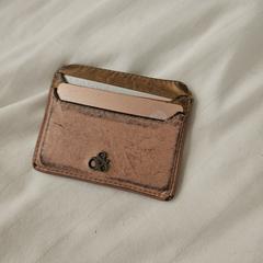 Pink wallet, come riportato a iLost