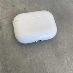 Airpods case, as reported by Arriva Achterhoek-Rivierenland using iLost