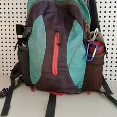 Rugzak/rugtas zie foto, como reportado por Qbuzz GD Groningen HS utilizando o iLost