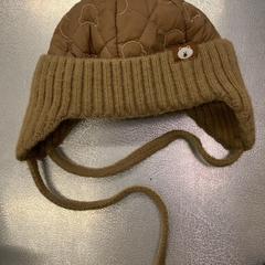 Cappello, come riportato da IKEA Tokyo-Bay utilizzando iLost