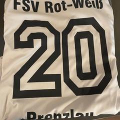 Tshirt, as reported by MEININGER Hotel Dresden Zentrum using iLost